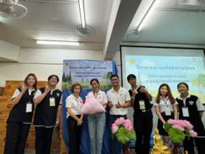 เพาะรักษ์ จับมือ มศว.ประสานมิตร ร่วมถ่ายทอดองค์ความรู้จากผู้สูงอายุ ผ่านกิจกรรมเย็บลูกบีบ