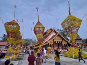 ททท.สำนักงานเลย ทำงานร่วมกับพันธมิตรในพื้นที่ บูรณาการส่งเสริมงานประเพณีสงกรานต์อย่างยิ่งใหญ่ เสริมศรัทธาบารมี 4 ประเพณี เสนอความเป็นเอกลักษณ์ของคนไทเลย