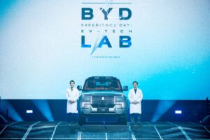 เรเว่จัดกิจกรรม BYD Lab เป็นครั้งแรกของไทย ตอกย้ำการเป็นผู้นำ ด้านนวัตกรรมยานยนต์แห่งโลกอนาคต