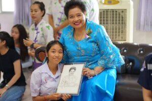 ครบ 68 ปี ดร.สายสม วงศาสุลักษณ์ เตรียมจัดงาน “ย้อนวันวาน สานใจรัก” หารายได้เป็นค่าชุดนักเรียนและอุปกรณ์การเรียนแก่เด็กกำพร้าและด้อยโอกาส