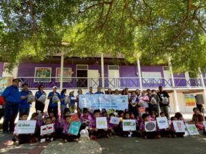 สมาคมสื่อมวลชนเกษตรฯจับมือผู้ใหญ่ใจดีร่วมทำกิจกรรม “จิตอาสาแบ่งปันเพื่อน้อง” มอบทุนการศึกษาอุปกรณ์กีฬาและสนับสนุนด้านการเกษตรแก่โรงเรียนขนาดเล็ก