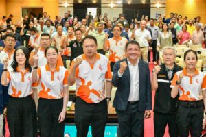 “รองนายกฯ สุชาติ” รับฟังปัญหาชาวเกาะสมุย พร้อมแจงผลการตรวจสอบข้อร้องเรียนกรณีต่างชาติครอบครองพื้นที่ป่าเกาะพะงัน