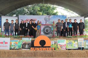 ซันสวีท–ทวีทอง เปิดเวทีนวัตกรรมเกษตรครั้งแรกในสุโขทัย มุ่งสู่เกษตรอัจฉริยะ เพิ่มผลผลิต ลดต้นทุน และสร้างความยั่งยืนให้เกษตรกร