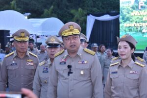 รมว.ทส. “สุชาติ ชมกลิ่น” เดินหน้านโยบาย “อนุทิน” เตรียมความพร้อมอากาศยาน รับมือปัญหาหมอกควัน ไฟป่า และฝุ่นพิษ PM2.5