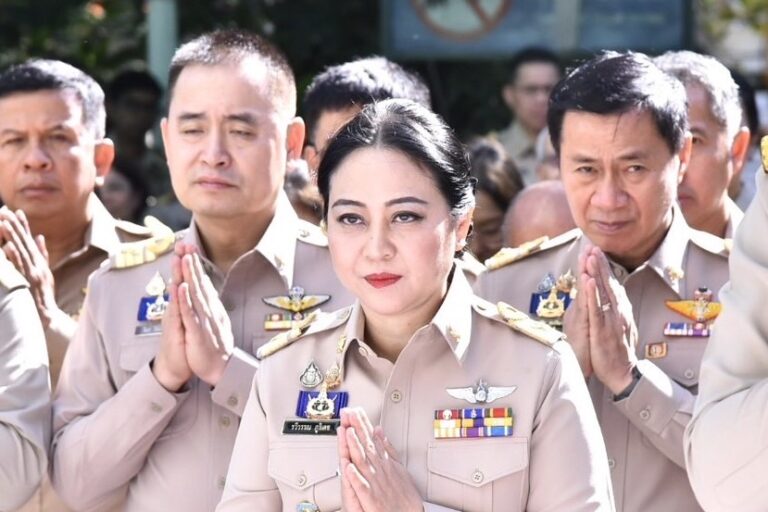 “ดร.รวีวรรณ” เข้ารับตำแหน่ง ปลัด ทส. วันแรก สักการะสิ่งศักดิ์สิทธิ์ ผู้บริหาร – เจ้าหน้าที่ต้อนรับอบอุ่น ย้ำหลักการทำงาน “โปร่งใส เป็นธรรม ใช้ข้อมูลเชิงประจักษ์ คำนึงถึงประชาชนเป็นสำคัญ”