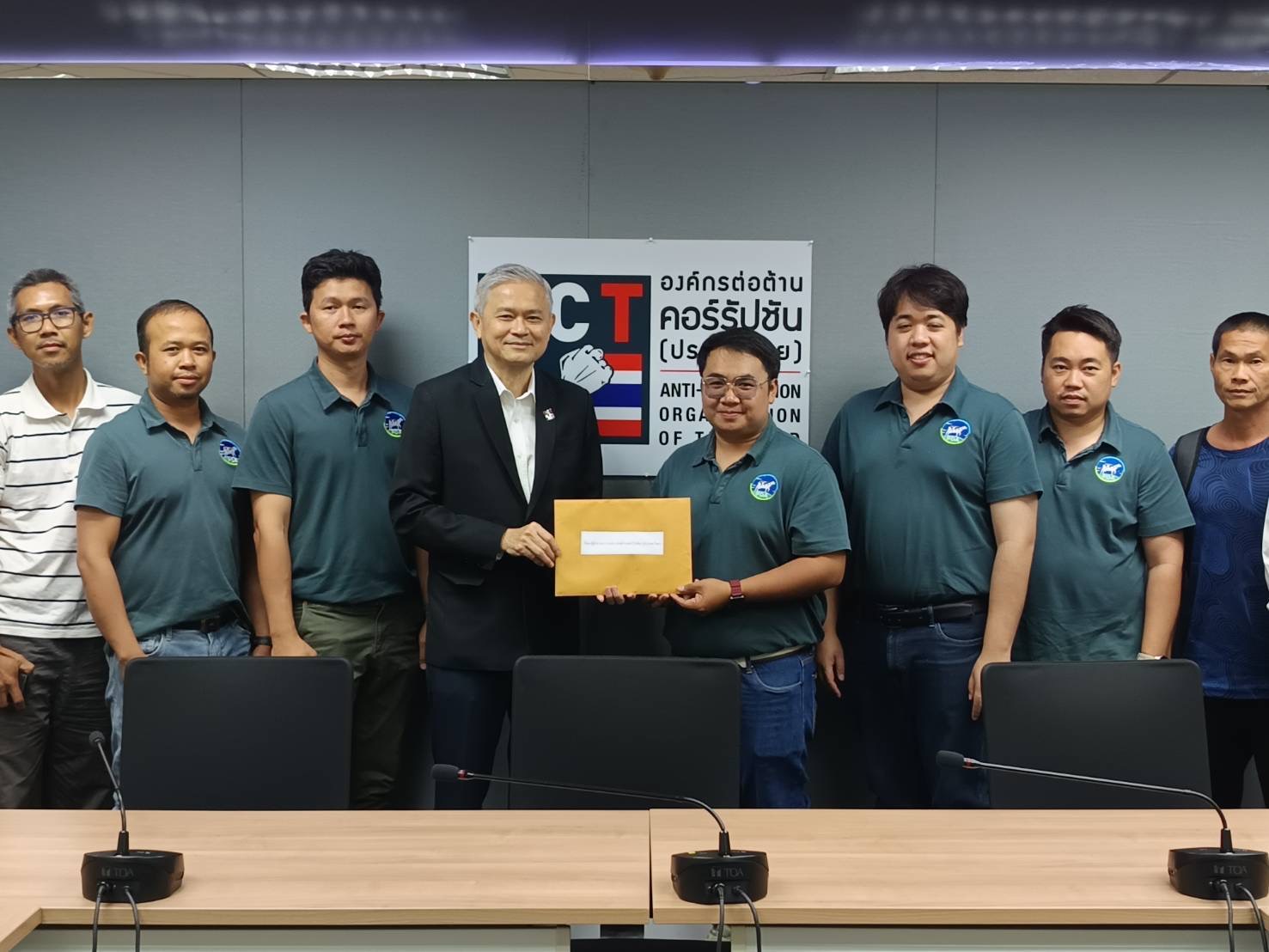 เกษตรกร-ผู้ประกอบการโวยเกณฑ์นม รร.ปี 69 ทำตลาดพัง รวมตัวกว่าพันคน จี้ทบทวนโควต้าเอกชน 30%